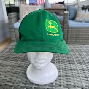 JOHN DEERE Richardson Trucker‎ Snapback Hat Cap Green Embroidered Black Mesh